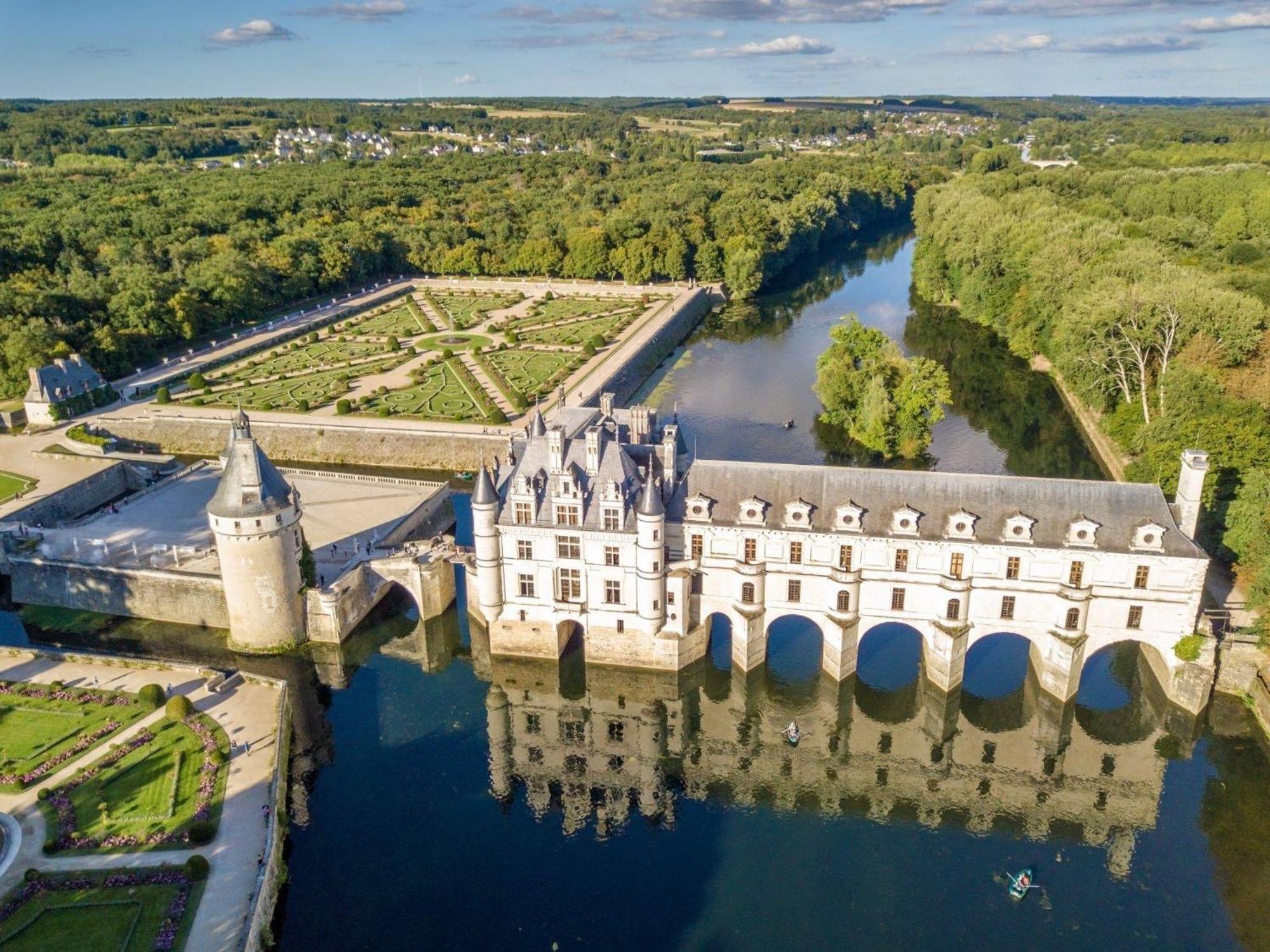 L'Historique / Basilique St Martin Lägenhet Tours Exteriör bild